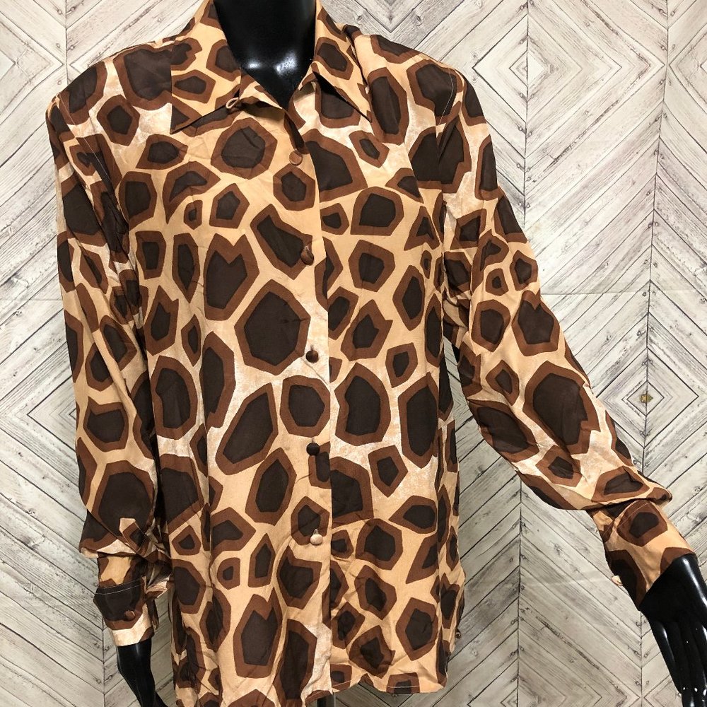 FU DA NWT S 100% fine silk giraffe print blouse